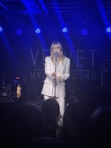 Suki Waterhouse / Abby Sage on Sep 27, 2022 [161-small]