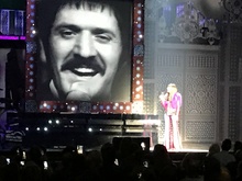 Cher on Nov 3, 2018 [086-small]