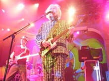 Gong on Nov 14, 2009 [939-small]