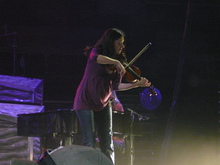 Kelly Clarkson / Reba McEntire / Melissa Peterman on Nov 21, 2008 [821-small]