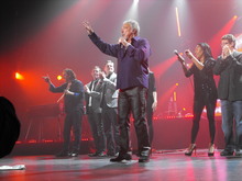Tom Jones on Jan 27, 2010 [806-small]