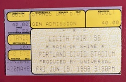 Tara McLean / Sinead O'Connor / Eryka Badu / Indigo Girls / Natalie Merchant / Sarah Mclachlan on Jul 19, 1998 [382-small]