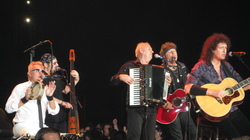 Queen + Paul Rodgers on Oct 18, 2008 [857-small]