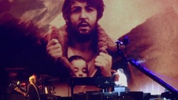 Paul McCartney on Jul 13, 2017 [499-small]