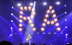 Richard Ashcroft / The Royston Club / DJ Wayne Griggs on Apr 6, 2026 [045-small]