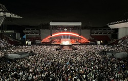 Take That / Olly Murs on Jun 9, 2024 [905-small]