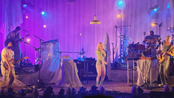 Hayley Williams / Water From Your Eyes on Apr 7, 2026 [909-small]