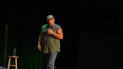 Larry The Cable Guy live on Jan 15, 2009 [975-small]