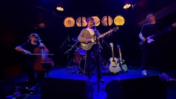Throwing Muses / High Glow on Apr 16, 2026 [028-small]
