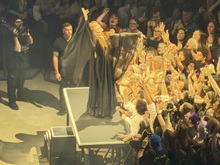 Florence + The Machine / Sofia Isella on Apr 18, 2026 [784-small]