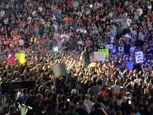 Bruce Springsteen & The E Street Band on Apr 20, 2016 [049-small]