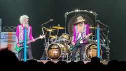 ZZ Top / Gaëlle Buswel on Jul 9, 2024 [589-small]