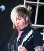 AFI ~ Jade Puget, tags: AFI, Tucson, Arizona, United States, Sports Park - "KFMA Day" / Rise Against / Rock Kills Kid / The Strokes / AFI / The Cult on Apr 29, 2006 [477-small]