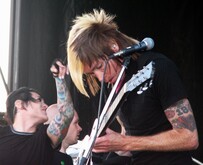 AFI ~ Davey Havok & Jade Puget, tags: AFI, Tucson, Arizona, United States, Sports Park - "KFMA Day" / Rise Against / Rock Kills Kid / The Strokes / AFI / The Cult on Apr 29, 2006 [478-small]
