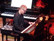 Max Richter on Apr 29, 2025 [533-small]