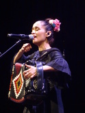 tags: Julieta Venegas - Julieta Venegas on Apr 6, 2017 [140-small]