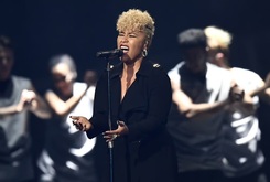 Emeli Sande on Oct 18, 2017 [985-small]