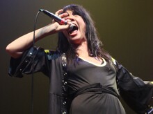 Nico Vega ~ Aja Volkman, tags: Nico Vega, Los Angeles, California, United States, Club Nokia - Shiny Toy Guns / The Ringers / Nico Vega / Electrocute / War Tapes on May 9, 2009 [362-small]