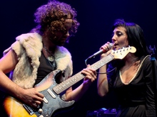 Nico Vega ~ Rich Koehler & Aja Volkman, tags: Nico Vega, Los Angeles, California, United States, Club Nokia - Shiny Toy Guns / The Ringers / Nico Vega / Electrocute / War Tapes on May 9, 2009 [374-small]