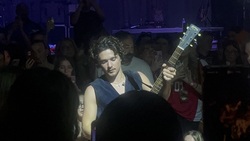Bradley Simpson / Nieve Ella on May 16, 2025 [985-small]