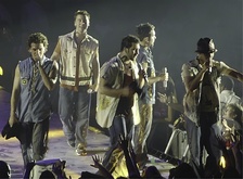 *NSYNC / Ginuwine on Mar 12, 2002 [607-small]