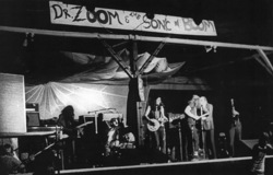 Dr. Zoom & The Sonic Boom / Sunny Jim / Godzilla on May 14, 1971 [744-small]