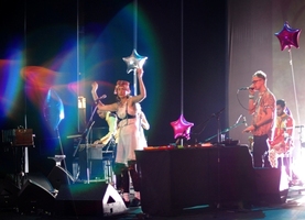CocoRosie on Oct 9, 2010 [920-small]