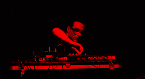 Unkle / Sleepy Sun on Oct 31, 2010 [082-small]