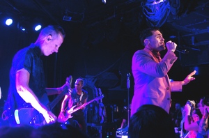 Dreamcar ~ Tom Dumont, Tony Kanal & Davey Havok , tags: DREAMCAR, West Hollywood, California, United States, The Roxy Theatre - DREAMCAR / Sharp/Shock on Apr 12, 2017 [368-small]