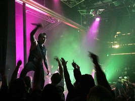 Eighteen Visions ~ James Hart, tags: Eighteen Visions, Santa Ana, California, United States, The Observatory - Eighteen Visions / Retox / Seizures on Jun 2, 2017 [012-small]