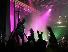 Eighteen Visions ~ James Hart, tags: Eighteen Visions, Santa Ana, California, United States, The Observatory - Eighteen Visions / Retox / Seizures on Jun 2, 2017 [035-small]