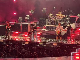 5 Seconds of Summer / The Band Camino on Jun 7, 2026 [113-small]