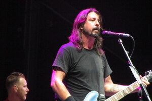 Foo Fighters / Rise Against / The Delta Riggs on Feb 28, 2015 [828-small]