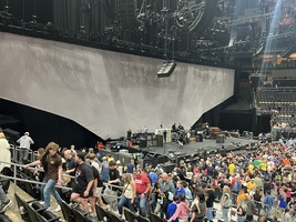Pearl Jam / Teen Jesus and the Jean Teasers on May 18, 2025 [151-small]