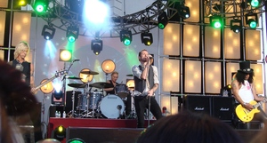 Velvet Revolver ~ Duff McKagan, Matt Sorum, Scott Weiland & Slash, tags: Velvet Revolver, Los Angeles, California, United States, Jimmy Kimmel Live! - Velvet Revolver on Jul 12, 2007 [727-small]