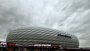 Linkin Park / Clipse / Phantogram on Jun 12, 2026 [355-small]