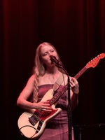 Alice Phoebe Lou / John Andrews and the Yawns on Apr 15, 2026 [136-small]