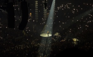 Tate McRae / Zara Larsson on Aug 27, 2025 [342-small]