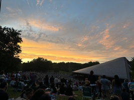 Niall Horan / Del Water Gap on Jun 26, 2024 [664-small]