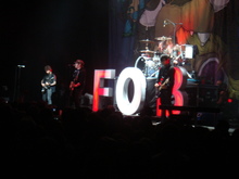 Panic! At the Disco / Fall Out Boy / Chester French / Blink-182 on Aug 18, 2009 [379-small]