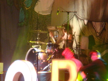 Panic! At the Disco / Fall Out Boy / Chester French / Blink-182 on Aug 18, 2009 [393-small]