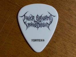 Tyler Bryant & The Shakedown on Jun 11, 2022 [337-small]