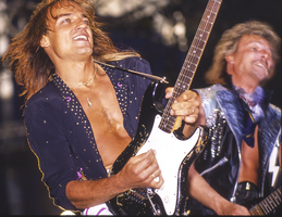 Van Halen / Scorpions / Dokken / Metallica / Kindgom Come / Great White on Jun 18, 1988 [725-small]