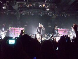 VersaEmerge / Boys Like Girls / Cobra Starship / The Maine / A Rocket to the Moon on Nov 15, 2009 [207-small]