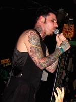 William Control ~ William Francis , tags: William Control, Anaheim, California, United States, Chain Reaction - William Control / New Years Day / She Screams Remedy / Me vs. Myself / Girl On Fire on Jun 18, 2010 [561-small]