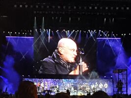 Phil Collins / Sheryl Crow / Douwe Bob on Jun 20, 2019 [983-small]