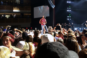 tags: Kenny Chesney, Las Vegas, Nevada, United States, The Joint, Hard Rock Hotel & Casino - Kenny Chesney on Apr 3, 2015 [439-small]