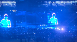Tomorrow x Together on May 18, 2024 [099-small]