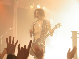 The Darkness / The River 68s / LostAlone on Nov 27, 2013 [215-small]