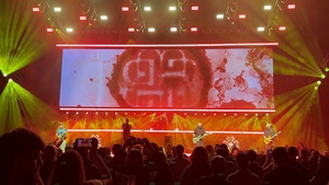 tags: Breaking Benjamin, Glendale, Arizona, United States, Desert Diamond Arena - Three Days Grace / Breaking Benjamin / Return to Dust on Oct 8, 2025 [352-small]